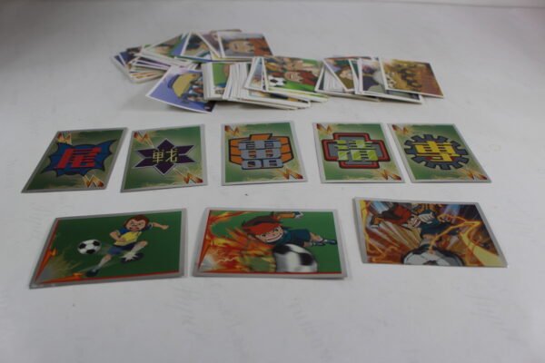 Panini Kazuma Eleven 125 cartes et 8 brillantes – Image 3